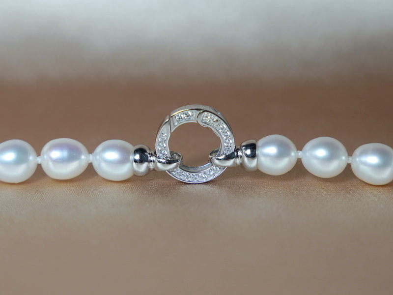 Náhrdelník z pravých oválnych sladkovodných perál AAA OSN8590AAAwA Náhrdelník z pravých oválnych sladkovodných perál AAA OSN8590AAAwA