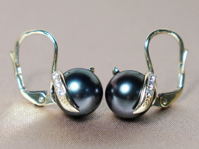 Zlaté náušnice 14K s tahitskými perlami a diamantmi BC05YE-T Zlaté náušnice 14K s tahitskými perlami a diamantmi BC05YE-T