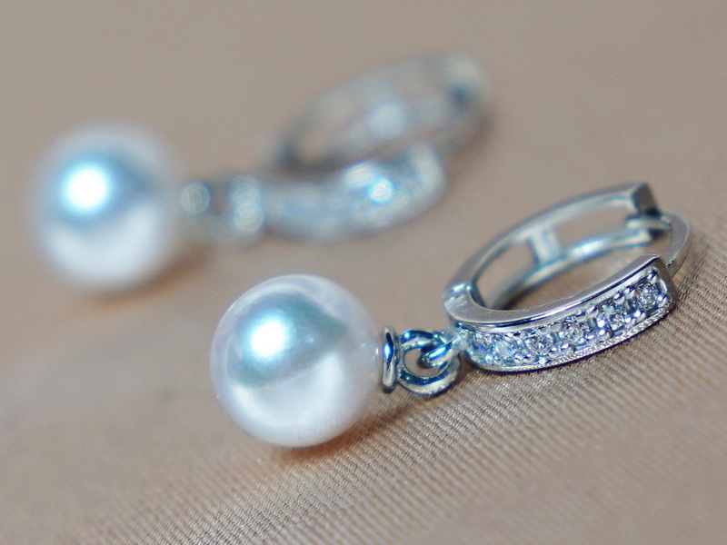 Zlaté náušnice pravé japonské akoya perly AAA DS120WE-A Zlaté náušnice pravé japonské akoya perly AAA DS120WE-A