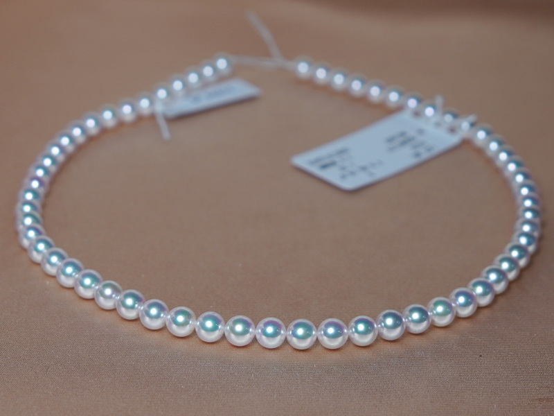 Perlový náhrdelník TENNYO 6,5-7 mm TENNYO 6570 Perlový náhrdelník TENNYO 6,5-7 mm TENNYO 6570