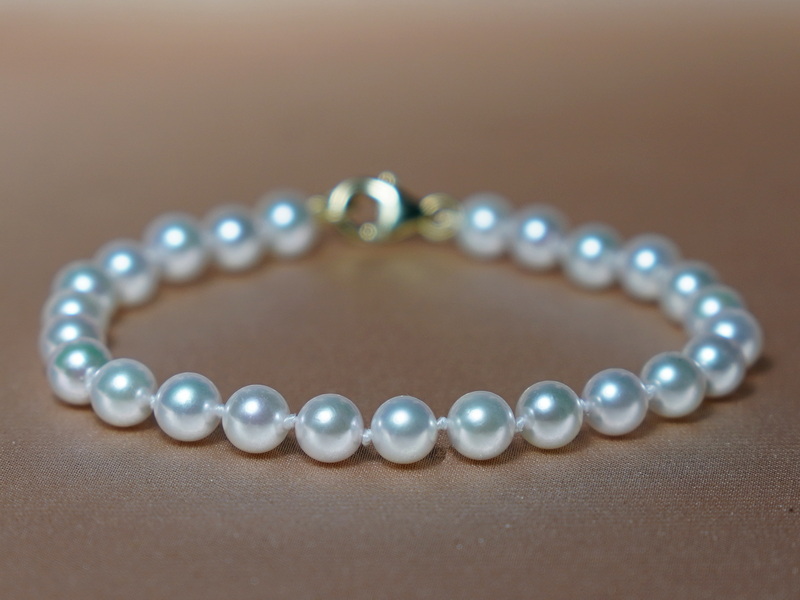 Perlový náramok japonské akoya perly 6mm APB6065C Perlový náramok japonské akoya perly 6mm APB6065C