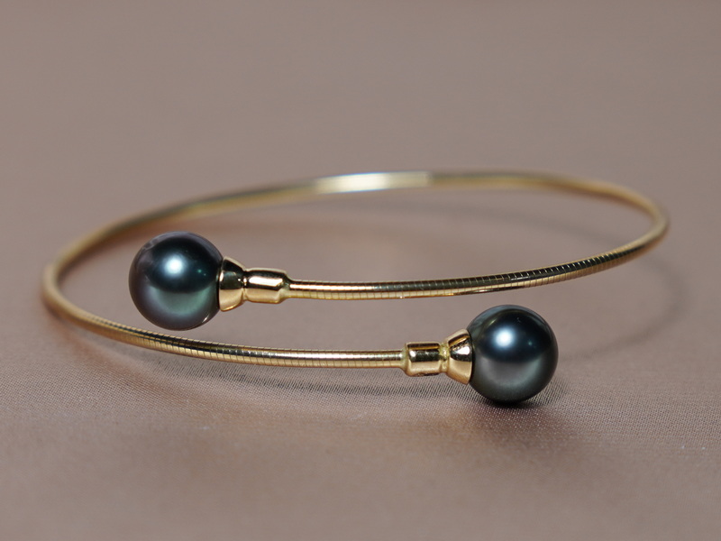 Zlatý náramok 18K s tahitskými perlami AAA TPB100y-B Zlatý náramok 18K s tahitskými perlami AAA TPB100y-B