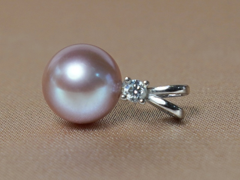 Prívesok s perlou BC025SP-L Prívesok s perlou BC025SP-L