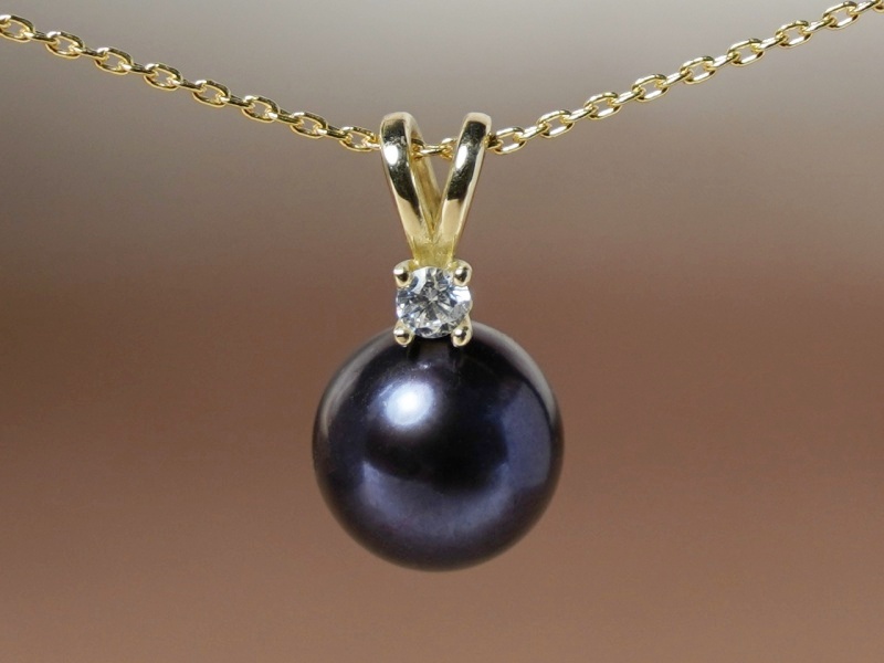 Prívesok s perlou BC025YFP-B Prívesok s perlou BC025YFP-B