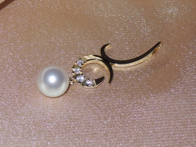 Prívesok s perlou BC03YP-W Prívesok s perlou BC03YP-W