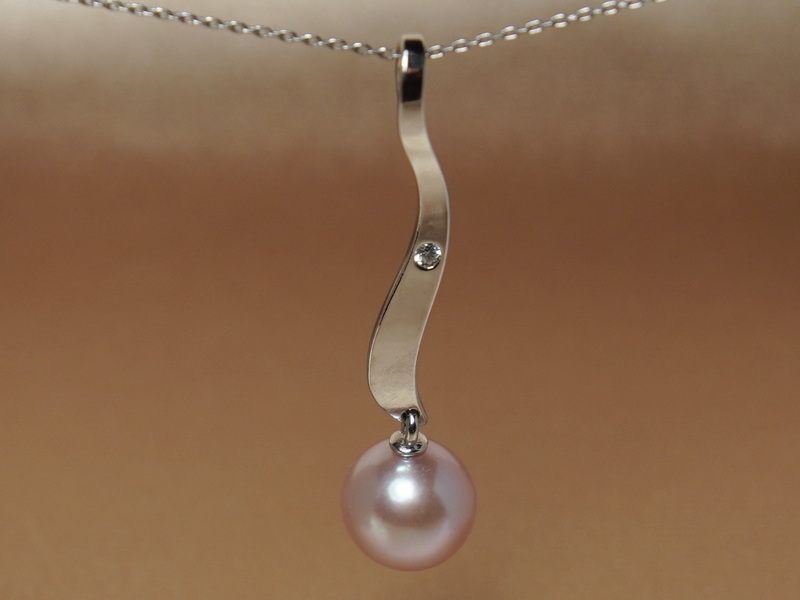 Prívesok s perlou BC04SP-P Prívesok s perlou BC04SP-P