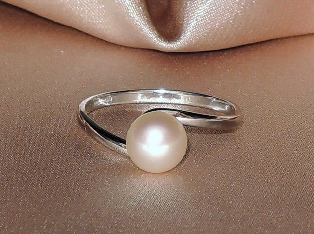 Prsteň s perlou BC028WBR-P Prsteň s perlou BC028WBR-P