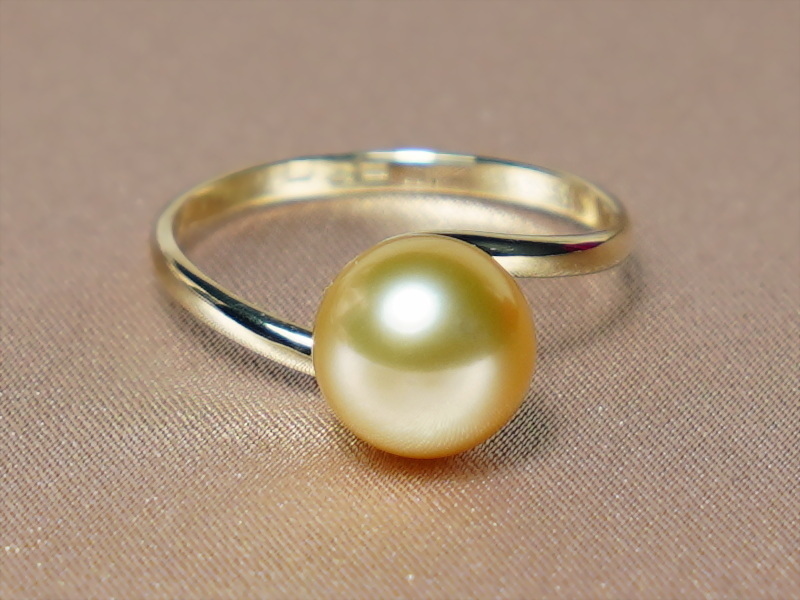 Zlatý prsteň 14K s perlou Južného Pacifiku BC028YR-G Zlatý prsteň 14K s perlou Južného Pacifiku BC028YR-G