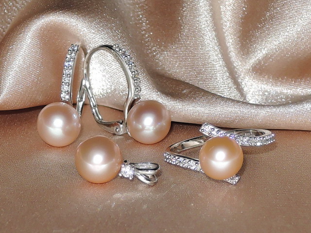 Šperky s perlami BC130WFS-P Šperky s perlami BC130WFS-P