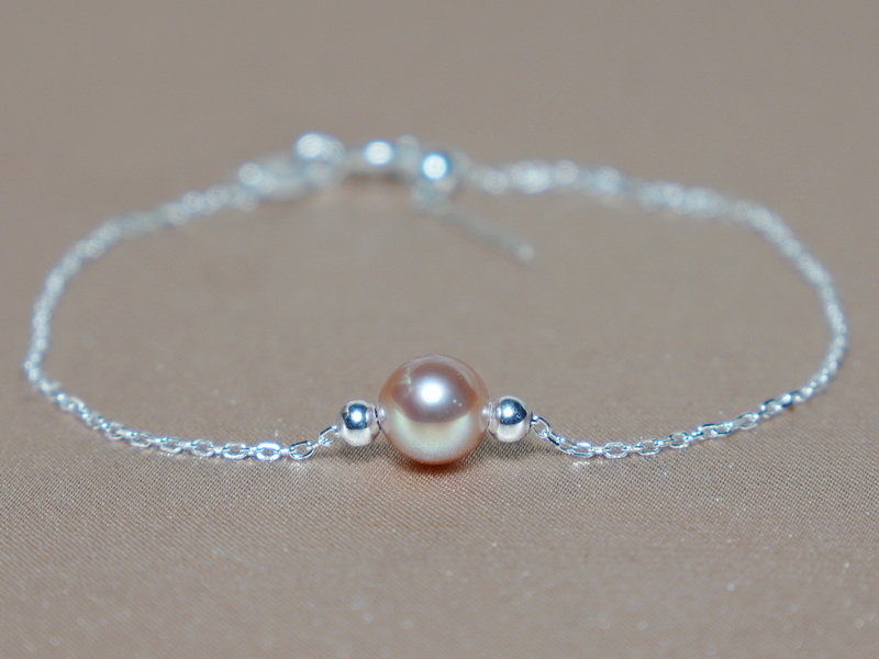 Strieborný náramok s perlou B123SpU Strieborný náramok s perlou B123SpU