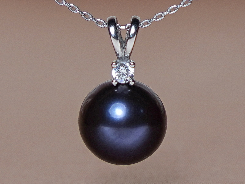 Strieborný prívesok s perlou BC025SP-B Strieborný prívesok s perlou BC025SP-B