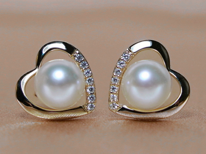 Zlaté napichovacie náušnice so sladkovodnou perlou WW013YE-FW Zlaté napichovacie náušnice so sladkovodnou perlou WW013YE-FW