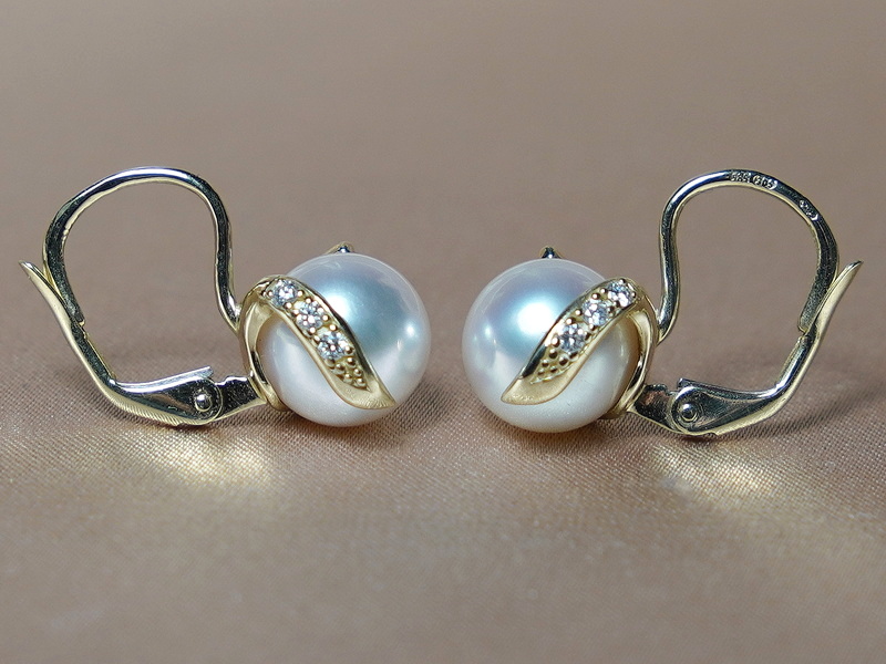 Zlaté náušnice 14K s perlami Južného Pacifiku a briliantmi BC05YE-W Zlaté náušnice 14K s perlami Južného Pacifiku a briliantmi BC05YE-W