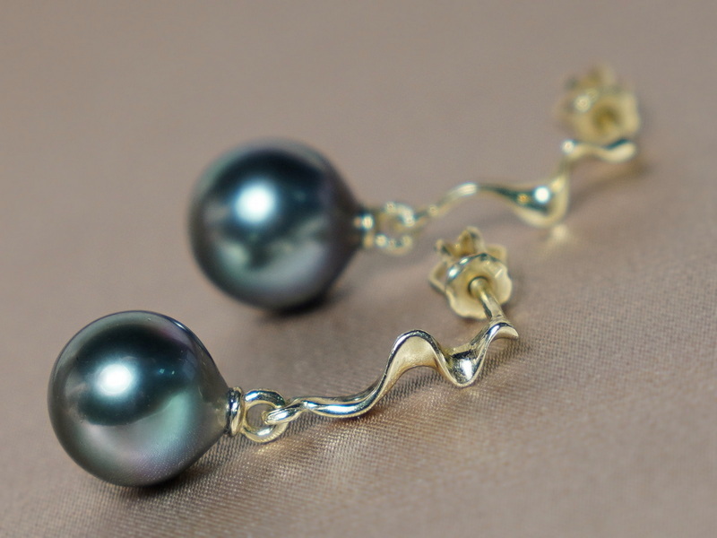 Zlaté náušnice 14K s tahitskými perlami TDyE200ZM Zlaté náušnice 14K s tahitskými perlami TDyE200ZM