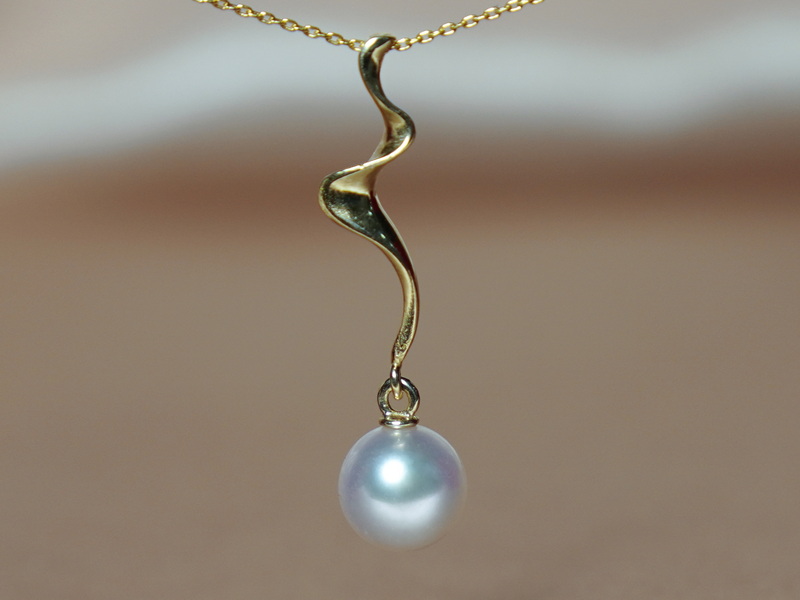 Zlatý prívesok 14K s japonskou akoya perlou AP005C Zlatý prívesok 14K s japonskou akoya perlou AP005C