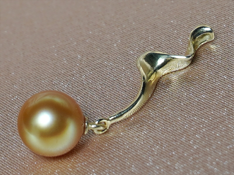 Zlatý prívesok 14K s perlou Južného Pacifiku AAA SSPP100B Zlatý prívesok 14K s perlou Južného Pacifiku AAA SSPP100B