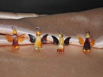 Jantárový prívesok AJ001AP Jantárový prívesok AJ001AP