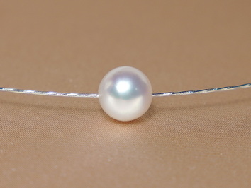 Juhomorská perla na zlatom lanku WW01WN-W Juhomorská perla na zlatom lanku WW01WN-W