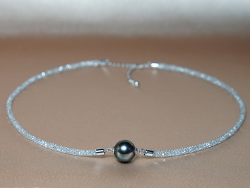 Náhrdelník s čiernou tahitskou perlou 11 mm MTN1112H Náhrdelník s čiernou tahitskou perlou 11 mm MTN1112H