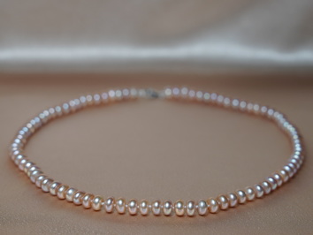 Náhrdelník z ružových perál BPN6575AA+PG Náhrdelník z ružových perál BPN6575AA+PG