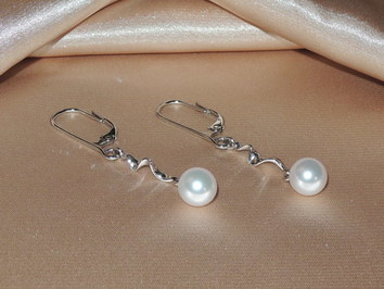 Zlaté náušnice 14K japonské Akoya perly AE002C Zlaté náušnice 14K japonské Akoya perly AE002C