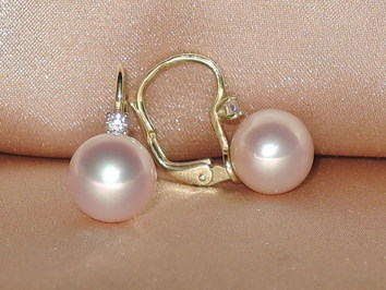 Zlaté perlové náušnice v 14K zlate BC022YFE-L Zlaté perlové náušnice v 14K zlate BC022YFE-L