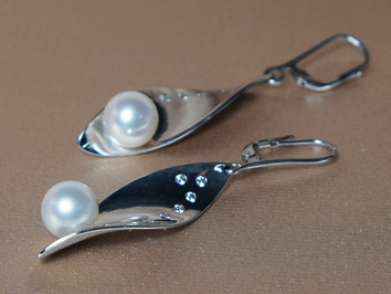 Perlové náušnice BC02SE-W Perlové náušnice BC02SE-W