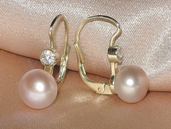 Perlové náušnice DS222YBE-L Perlové náušnice DS222YBE-L