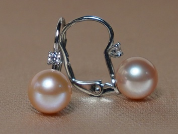 Perlové náušnice v 14K zlate BC022WFE-P Perlové náušnice v 14K zlate BC022WFE-P