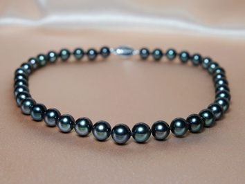 Perlový náhrdelník tahitské perly TPN045Q Perlový náhrdelník tahitské perly TPN045Q