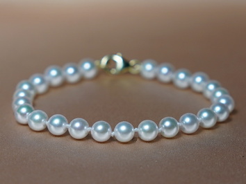 Perlový náramok japonské akoya perly 6mm APB6065C Perlový náramok japonské akoya perly 6mm APB6065C
