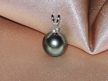 Prívesok s perlou BC025WP-TAA+ Prívesok s perlou BC025WP-TAA+