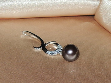 Prívesok s perlou BC03SP-B Prívesok s perlou BC03SP-B