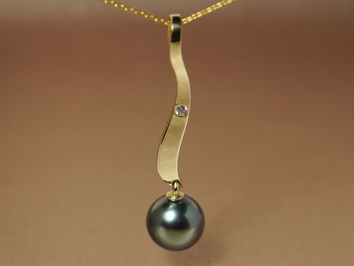 Prívesok s perlou BC04YP-T Prívesok s perlou BC04YP-T