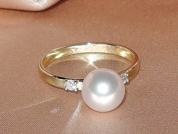 Prsteň s perlou BC027YFR-W Prsteň s perlou BC027YFR-W