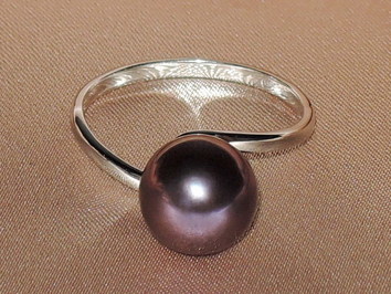 Prsteň s perlou BC028WFR-B Prsteň s perlou BC028WFR-B