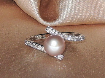 Prsteň s perlou BC029WBR-L Prsteň s perlou BC029WBR-L