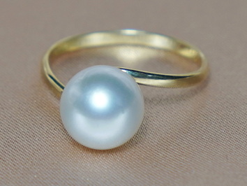 Zlatý prsteň 14K s perlou Južného Pacifiku BC028YR-W Zlatý prsteň 14K s perlou Južného Pacifiku BC028YR-W