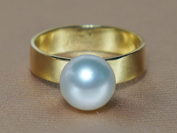 Zlatý prsteň s perlou Južného Pacifiku BC032YR-W Zlatý prsteň s perlou Južného Pacifiku BC032YR-W