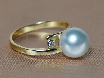 Zlatý prsteň 14K s perlou Južného Pacifiku BC04YR-W Zlatý prsteň 14K s perlou Južného Pacifiku BC04YR-W