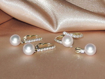 Súprava zlatých šperkov s japonskými akoya perlami AAA BC110YS-A Súprava zlatých šperkov s japonskými akoya perlami AAA BC110YS-A