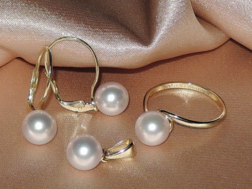 Zlaté šperky 14K s japonskými akoya perlami AAA BC150YS-A Zlaté šperky 14K s japonskými akoya perlami AAA BC150YS-A