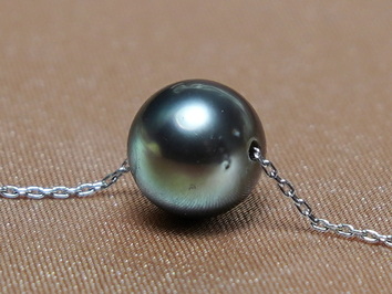 Tahitská perla na retiazke TPN777AA+wG Tahitská perla na retiazke TPN777AA+wG