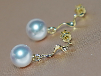 Zlaté náušnice 14K s japonskými akoya perlami ASE005C Zlaté náušnice 14K s japonskými akoya perlami ASE005C