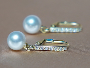 Zlaté perlové náušnice 14K akoya perly AAA BC024YE-A Zlaté perlové náušnice 14K akoya perly AAA BC024YE-A