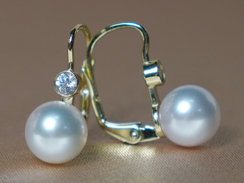 Zlaté perlové náušnice pravá morská perla a zirkón DS222YE-A Zlaté perlové náušnice pravá morská perla a zirkón DS222YE-A