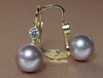 Zlaté perlové náušnice v 14K zlate DS222YFE-L Zlaté perlové náušnice v 14K zlate DS222YFE-L