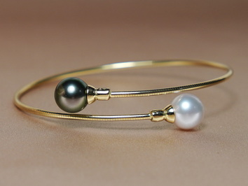 Zlatý náramok 18 kt. s perlami Južného Pacifiku WTPB100yB Zlatý náramok 18 kt. s perlami Južného Pacifiku WTPB100yB