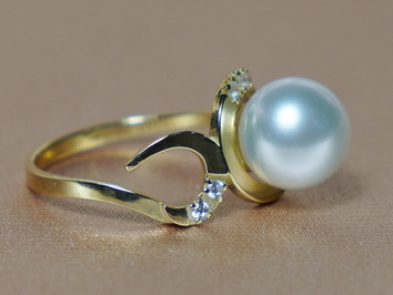 Zlatý prsteň s perlou BC03YR-W Zlatý prsteň s perlou BC03YR-W