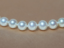 Perlový náhrdelník v akcii